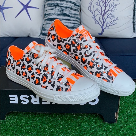 Converse CTAS OX egret great/total orange/black MN - Picture 3 of 16